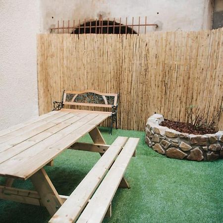 Appartement 2 Pieces Jacuzzi Brioude Eksteriør billede